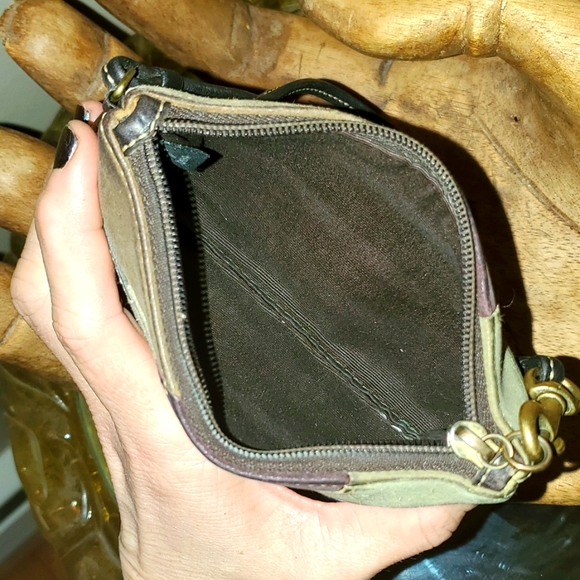 Coach Wristlet - Picture 5 of 9